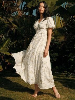 Anewsta White Embroidered A-Line Dress M Elegant Puff Sleeve